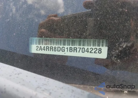 2011 Chrysler Town & Country Touring-L из США, поврежденный, VIN 2A4RR8DG1BR704228